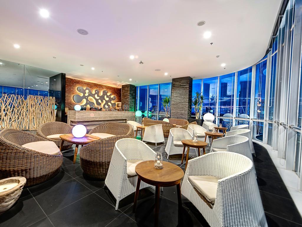 Hotel Melia Makassar Exterior foto