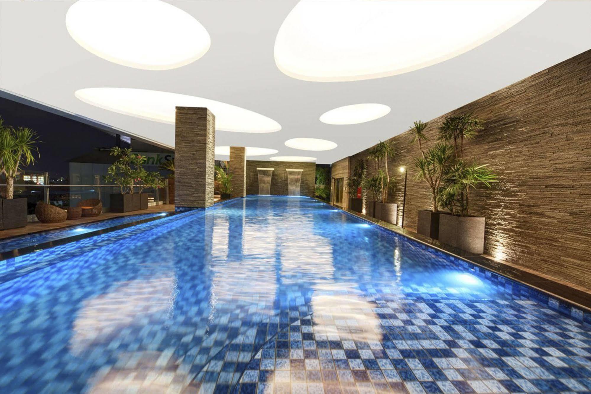 Hotel Melia Makassar Exterior foto