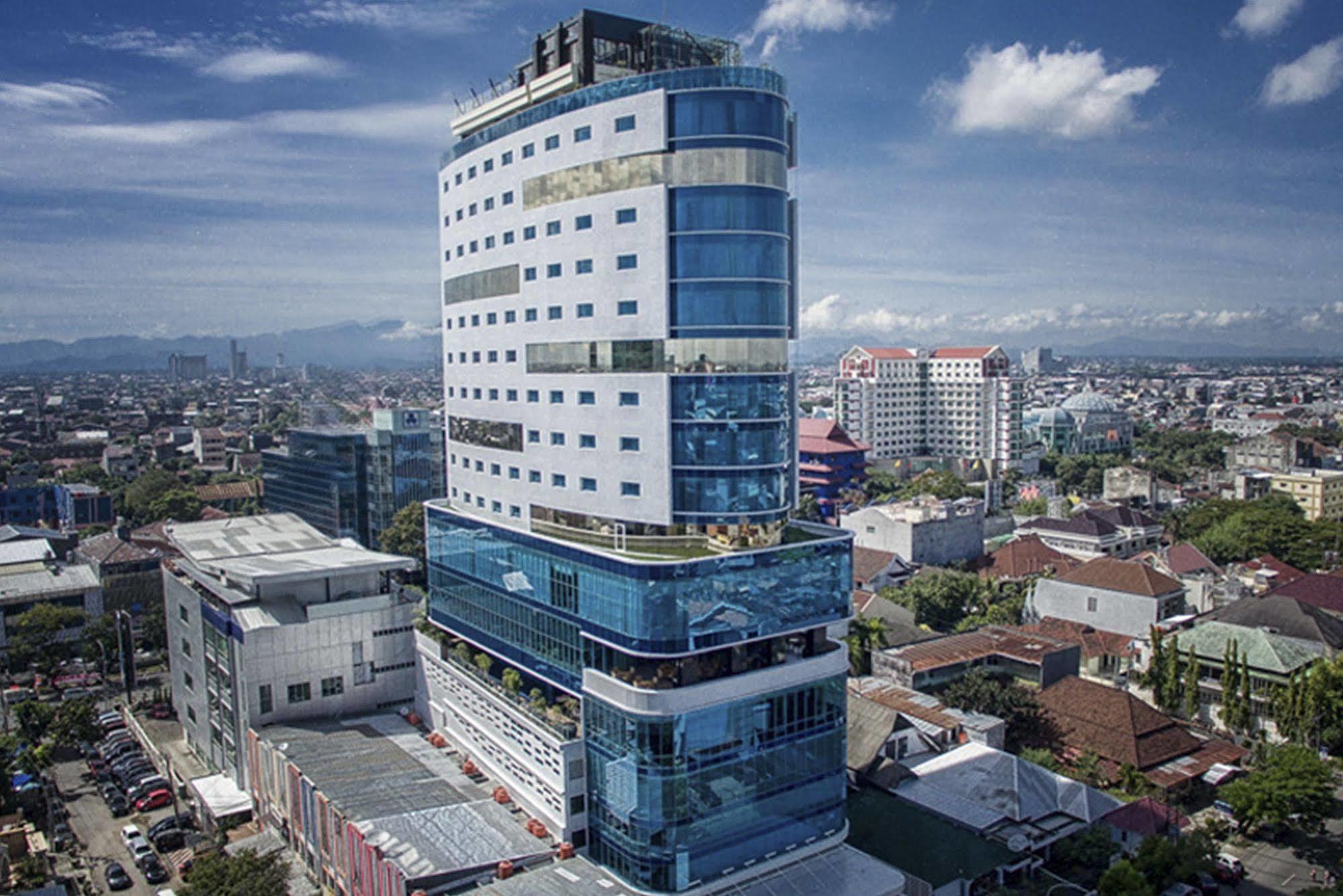 Hotel Melia Makassar Exterior foto